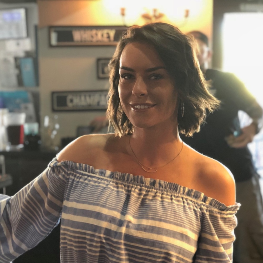 Meet your Posher, Danielle